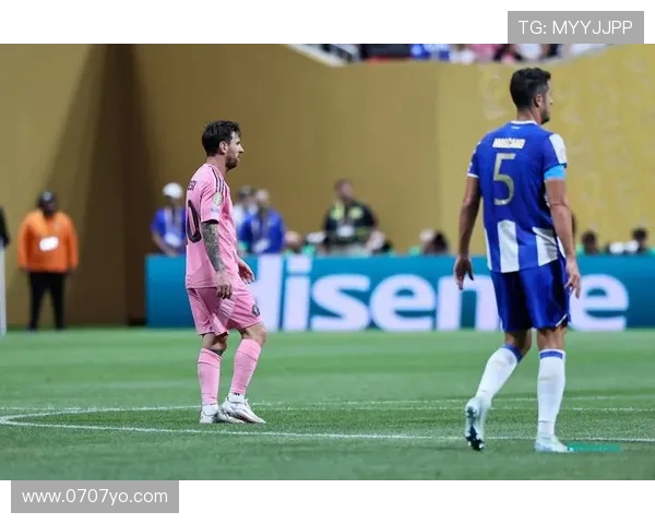 恩里克警示迈阿密战不可松懈：梅西仍是足坛标杆(1)